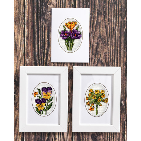 Tre kort med vårblommor