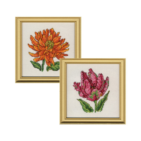 Två tavlor med blommor